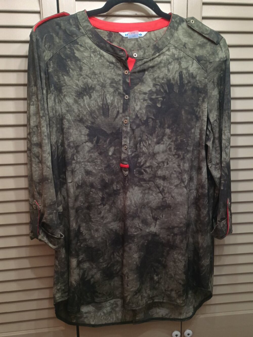 Peter Nygard Olive Tie Dye Camo Blouse With Orange Trim Sz L